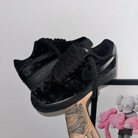 Air force 1 Black velvet - Picture 1 of 2